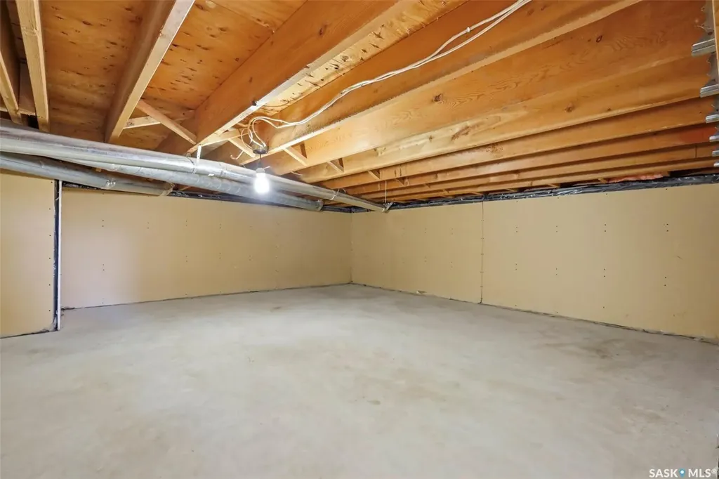 607 Addie Crescent Saskatoon SK S7N 3K7