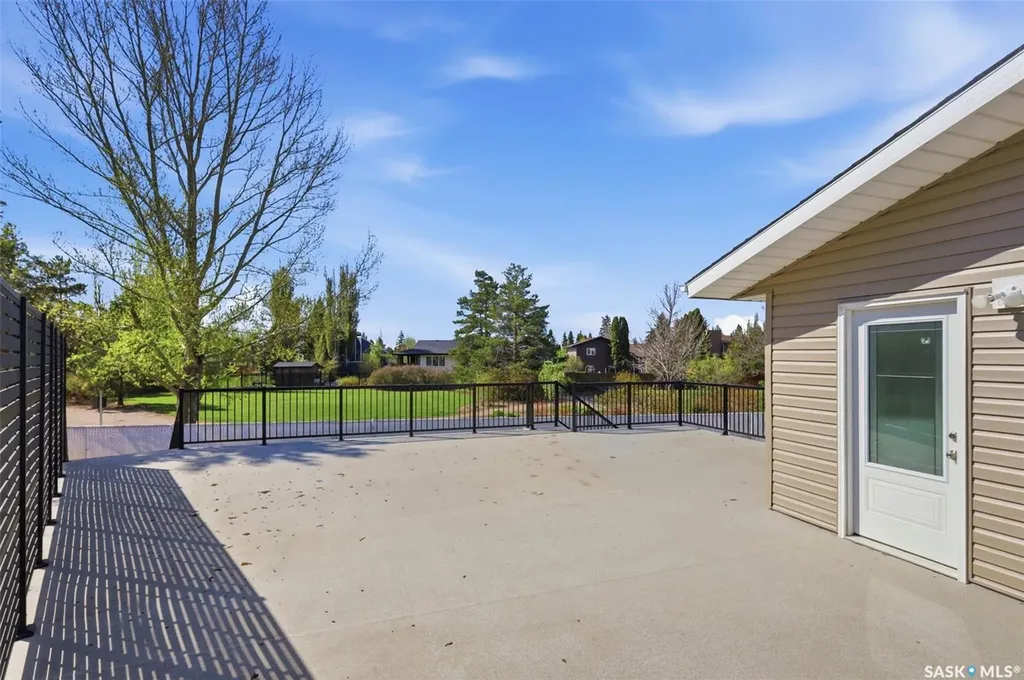 607 Addie Crescent Saskatoon SK S7N 3K7