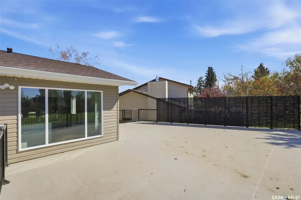 607 Addie Crescent Saskatoon SK S7N 3K7
