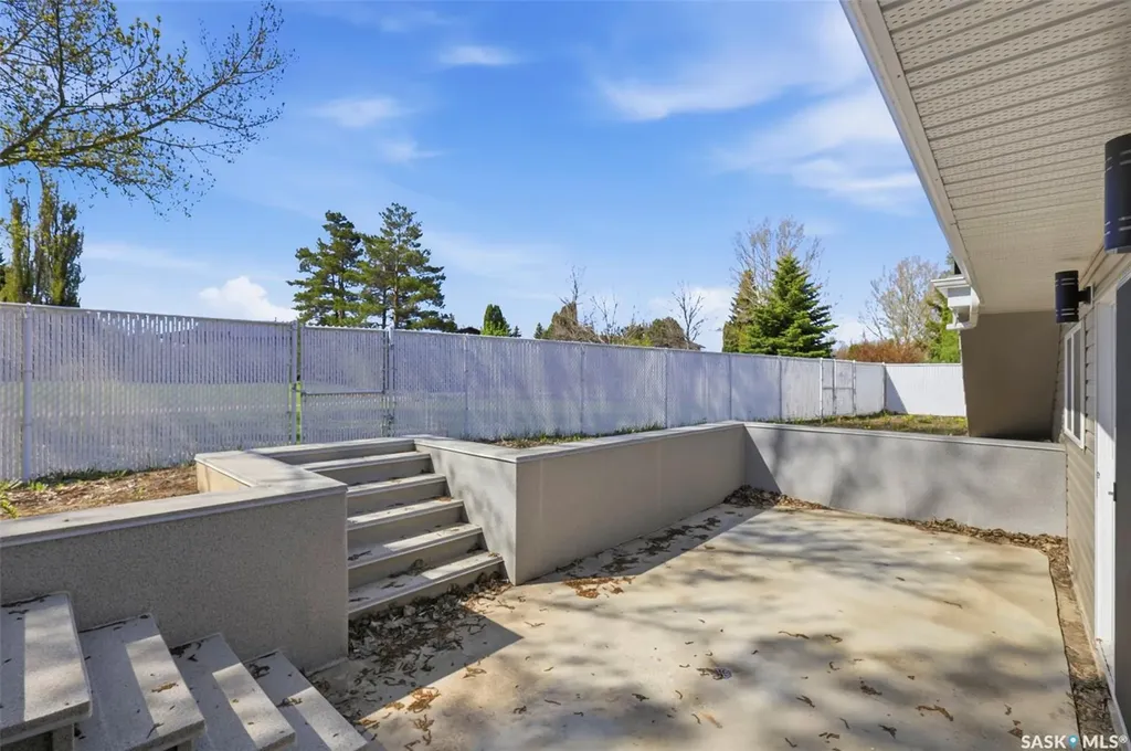 607 Addie Crescent Saskatoon SK S7N 3K7