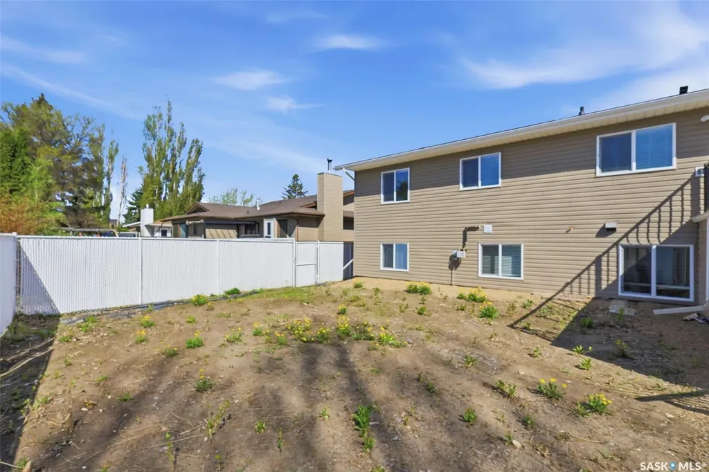 607 Addie Crescent Saskatoon SK S7N 3K7