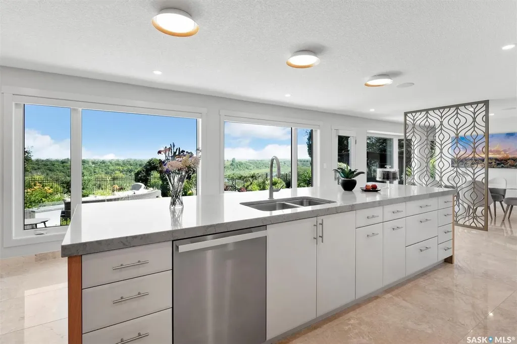 323 Mallin Crescent Saskatoon SK S7K 7X2