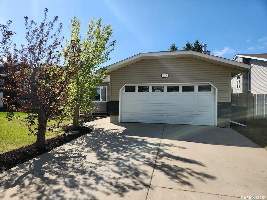 223 Adilman Drive Saskatoon SK S7K 7S1