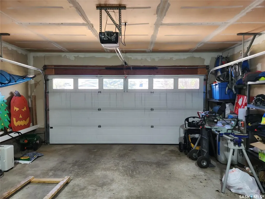 223 Adilman Drive Saskatoon SK S7K 7S1