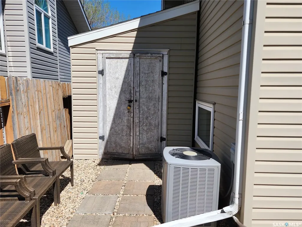 223 Adilman Drive Saskatoon SK S7K 7S1