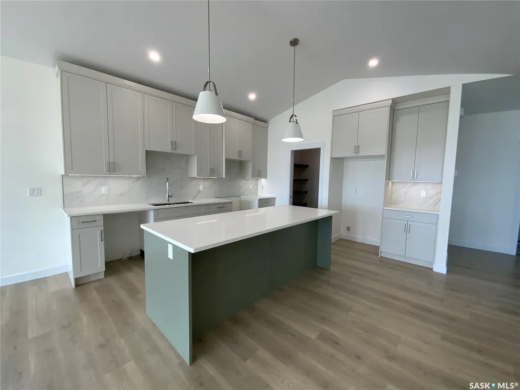 242 Doran Way Saskatoon SK S7H 4N2