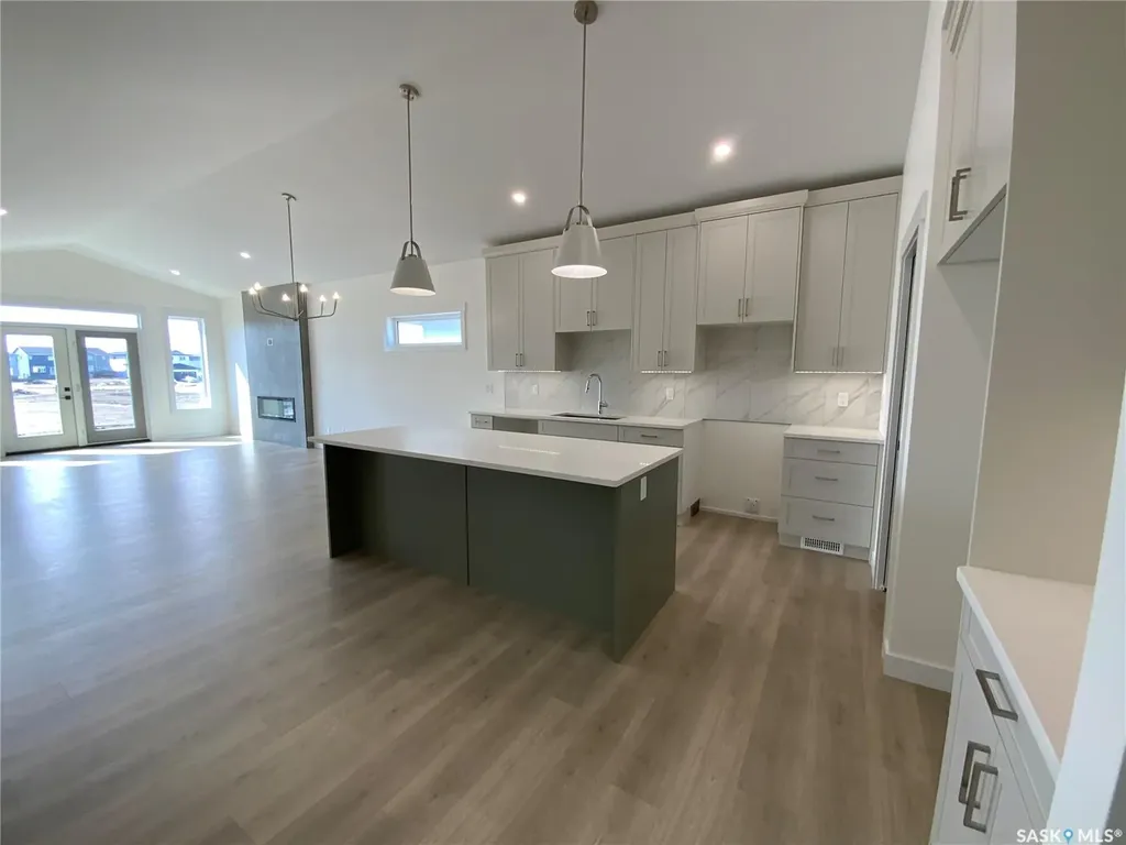 242 Doran Way Saskatoon SK S7H 4N2