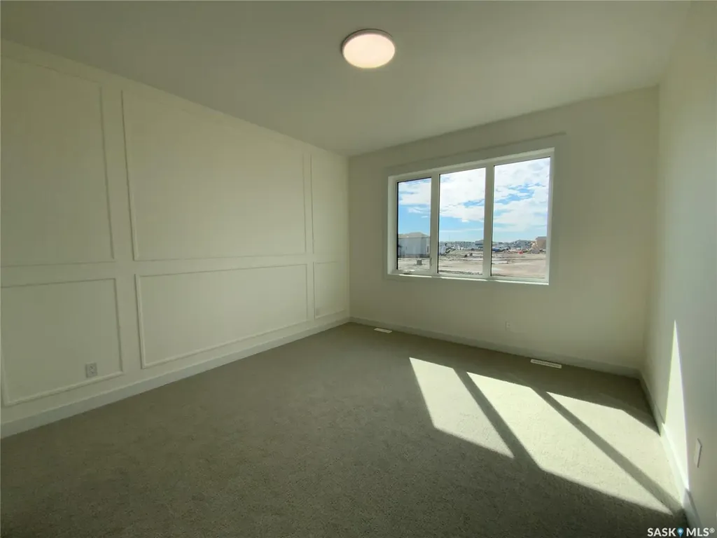 242 Doran Way Saskatoon SK S7H 4N2