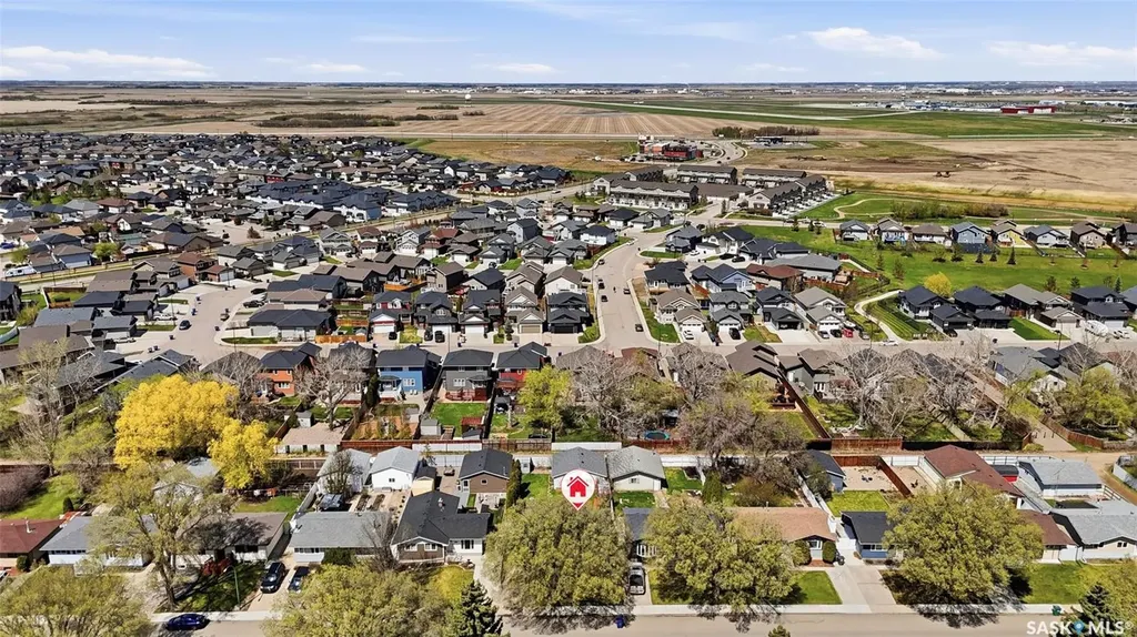 2122 37th Street W Saskatoon SK S7L 4E3