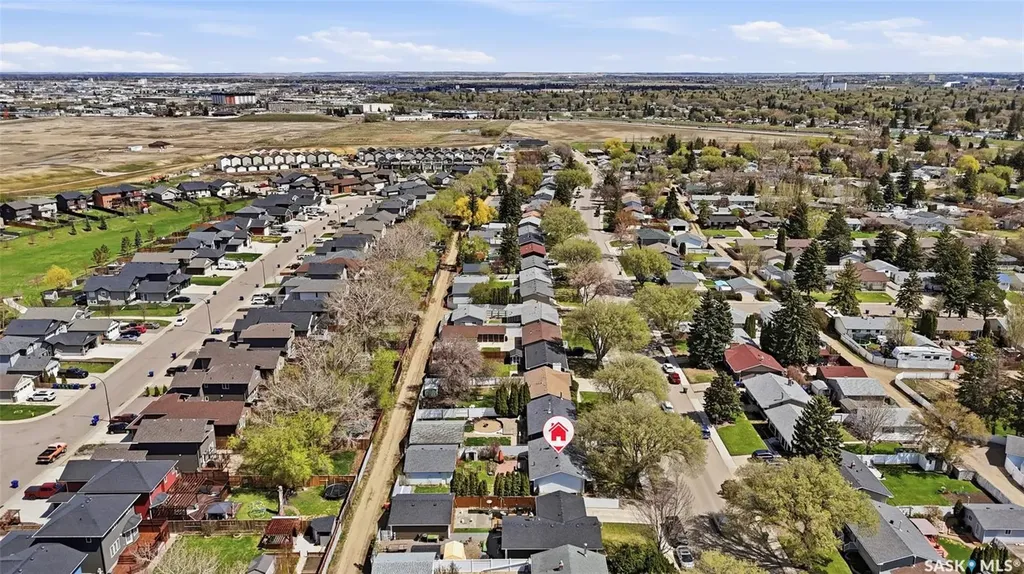 2122 37th Street W Saskatoon SK S7L 4E3