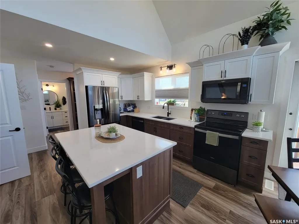 390 2nd Avenue Meota SK S0M 1X0