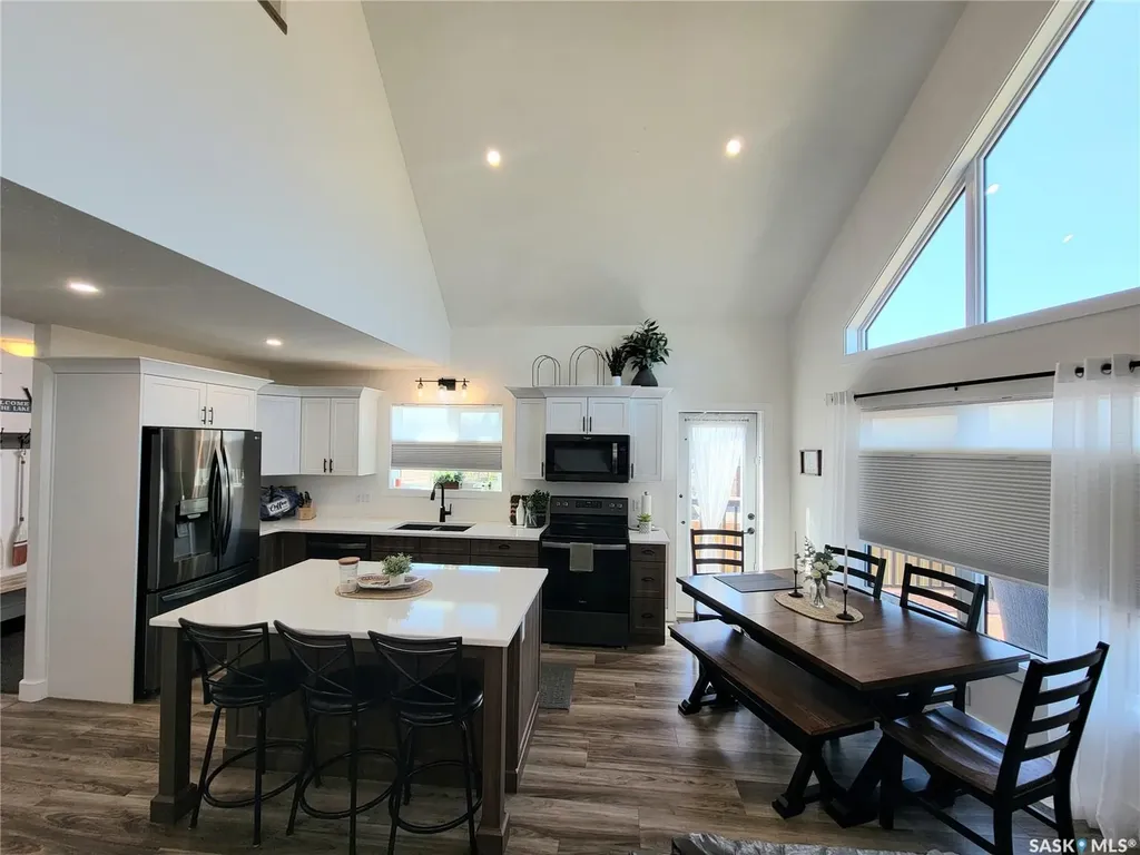 390 2nd Avenue Meota SK S0M 1X0