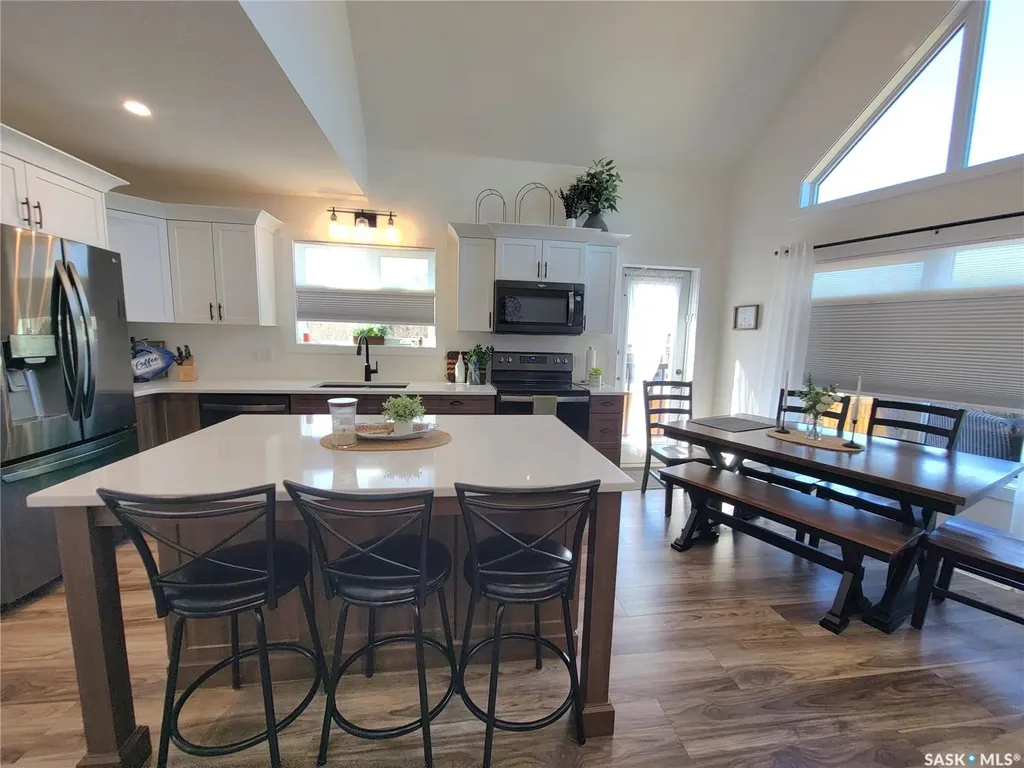 390 2nd Avenue Meota SK S0M 1X0