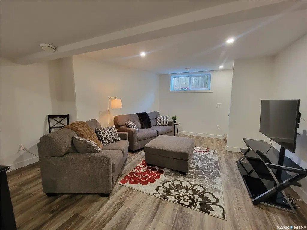 390 2nd Avenue Meota SK S0M 1X0