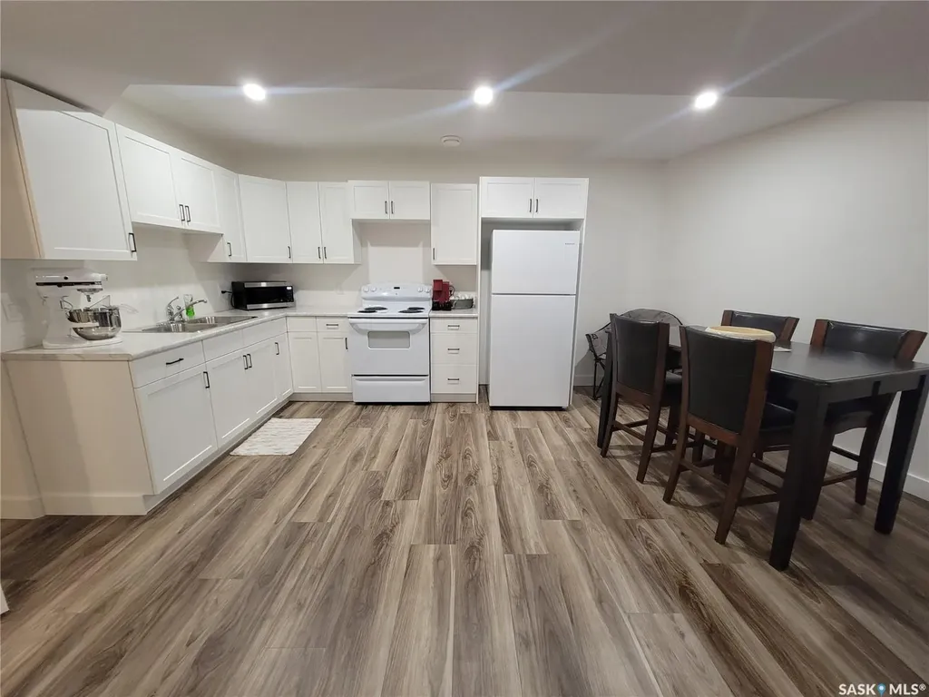 390 2nd Avenue Meota SK S0M 1X0