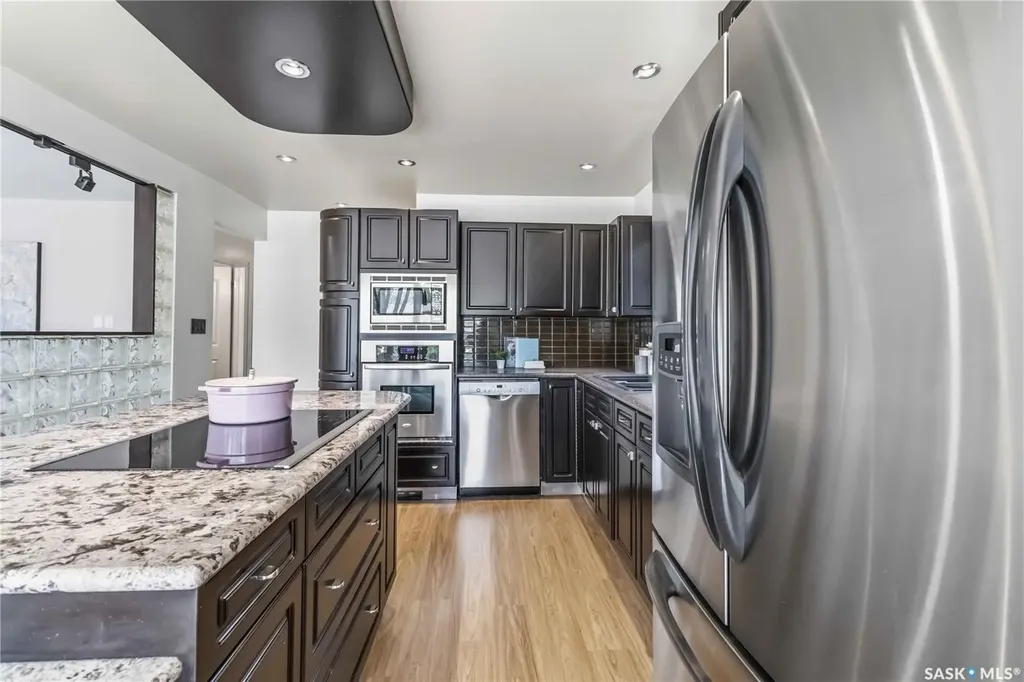 2809 Eastview Saskatoon SK S7J 3H7