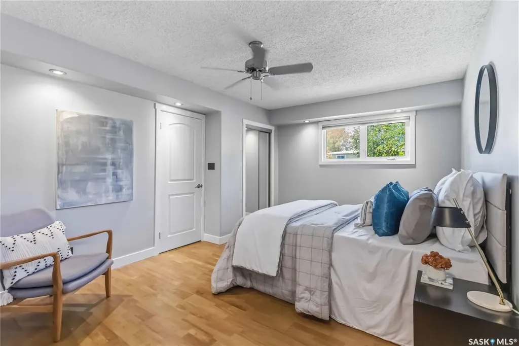 2809 Eastview Saskatoon SK S7J 3H7