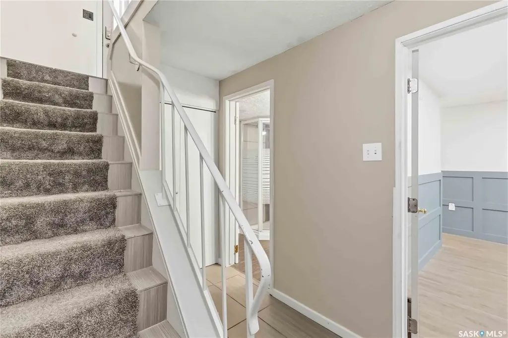 2809 Eastview Saskatoon SK S7J 3H7