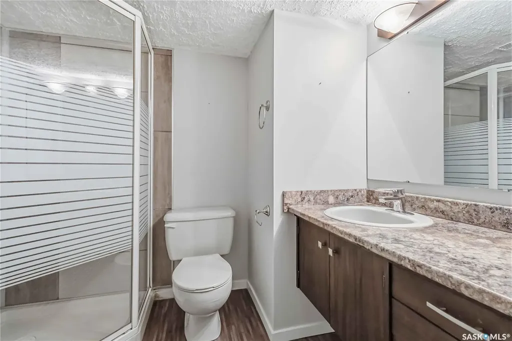 2809 Eastview Saskatoon SK S7J 3H7