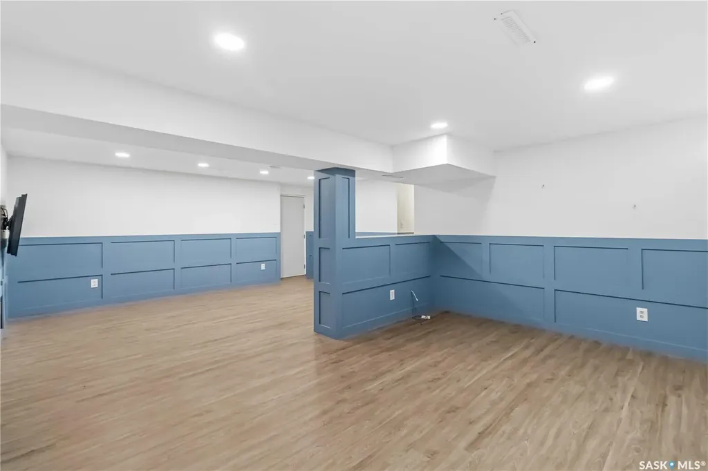 2809 Eastview Saskatoon SK S7J 3H7