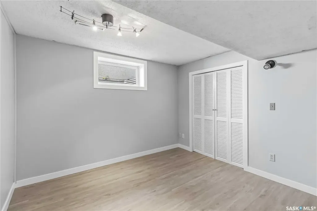 2809 Eastview Saskatoon SK S7J 3H7