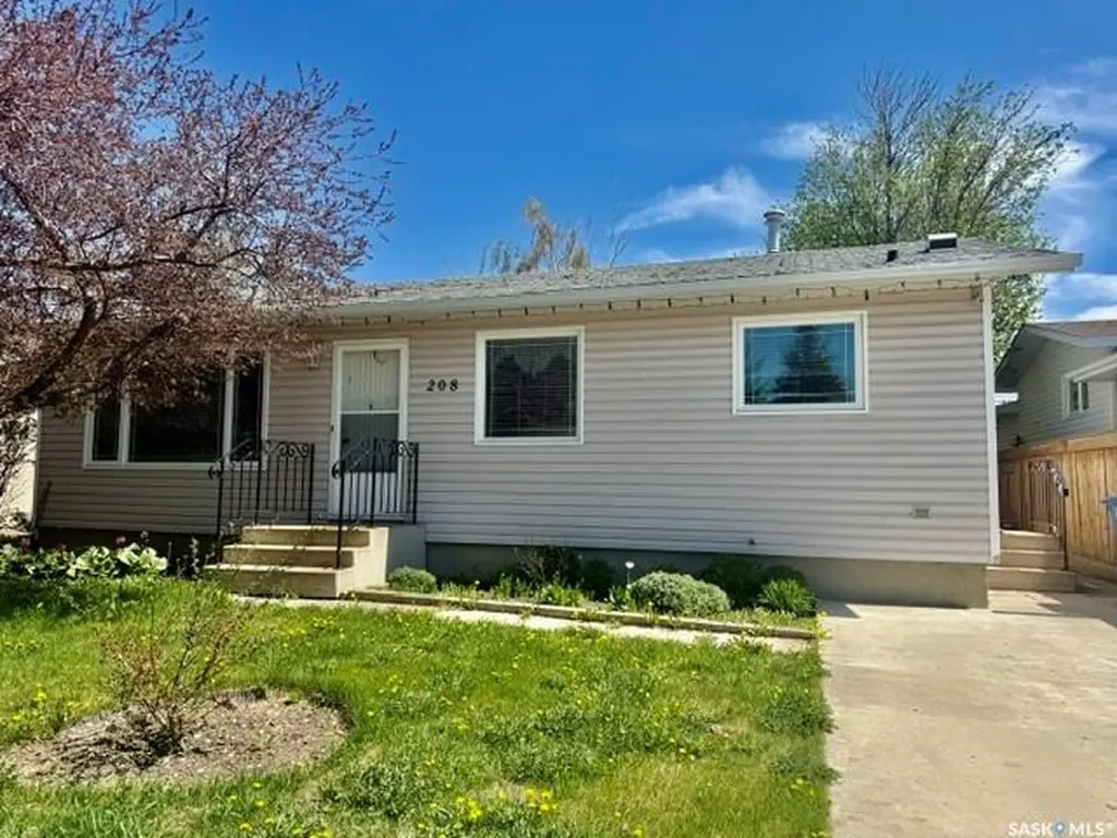 208 12th Street Humboldt SK S0K 2A0