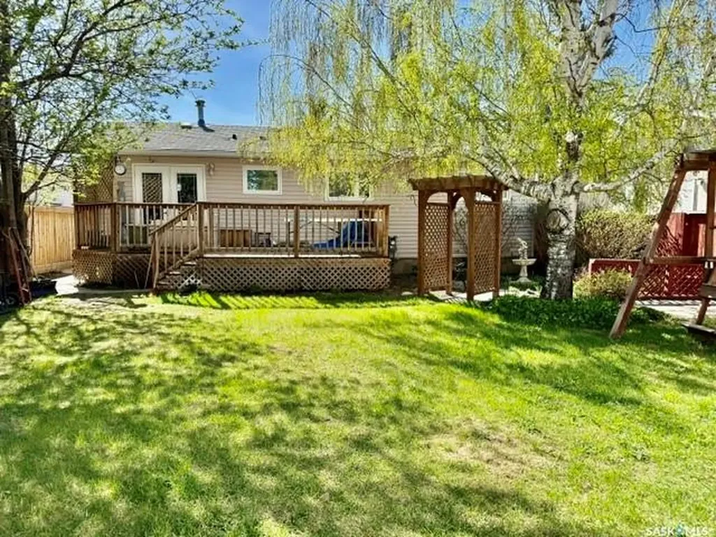 208 12th Street Humboldt SK S0K 2A0