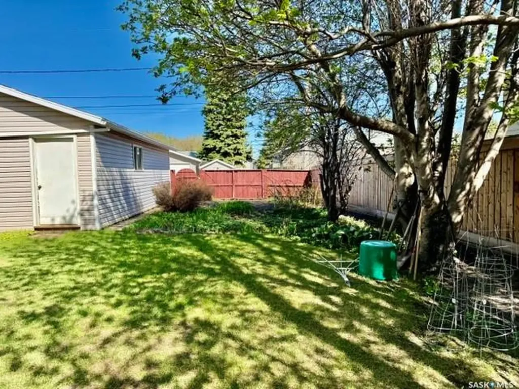 208 12th Street Humboldt SK S0K 2A0