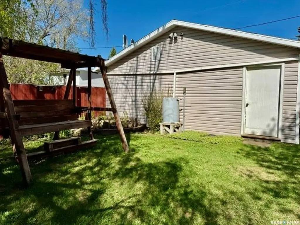 208 12th Street Humboldt SK S0K 2A0