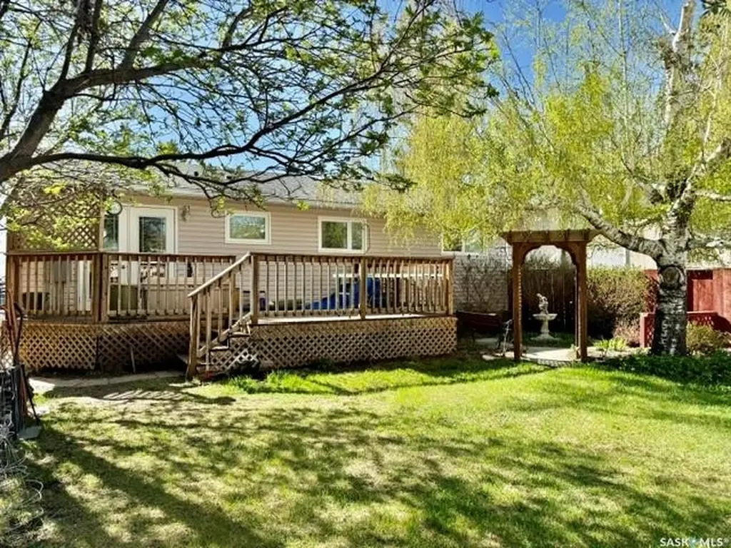 208 12th Street Humboldt SK S0K 2A0