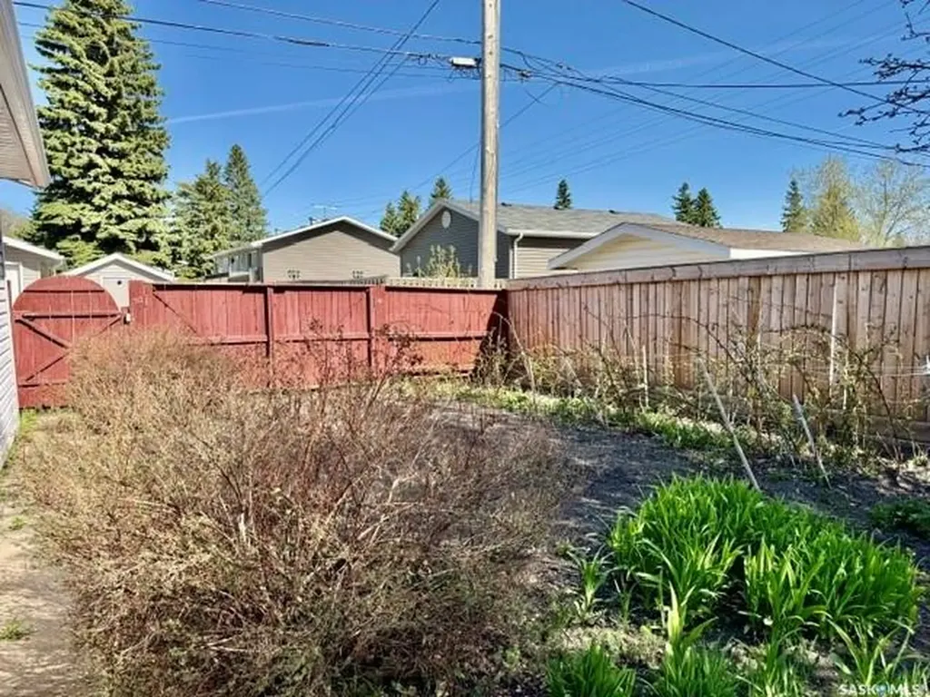 208 12th Street Humboldt SK S0K 2A0