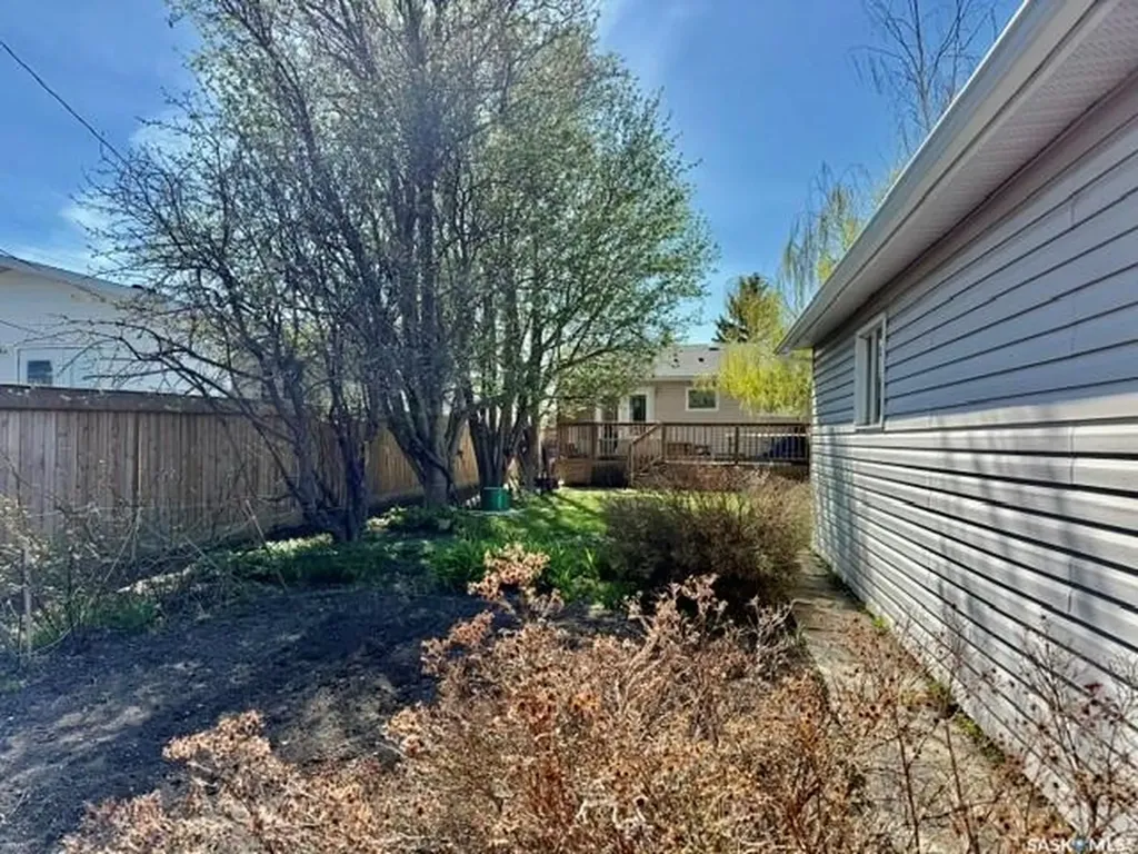 208 12th Street Humboldt SK S0K 2A0