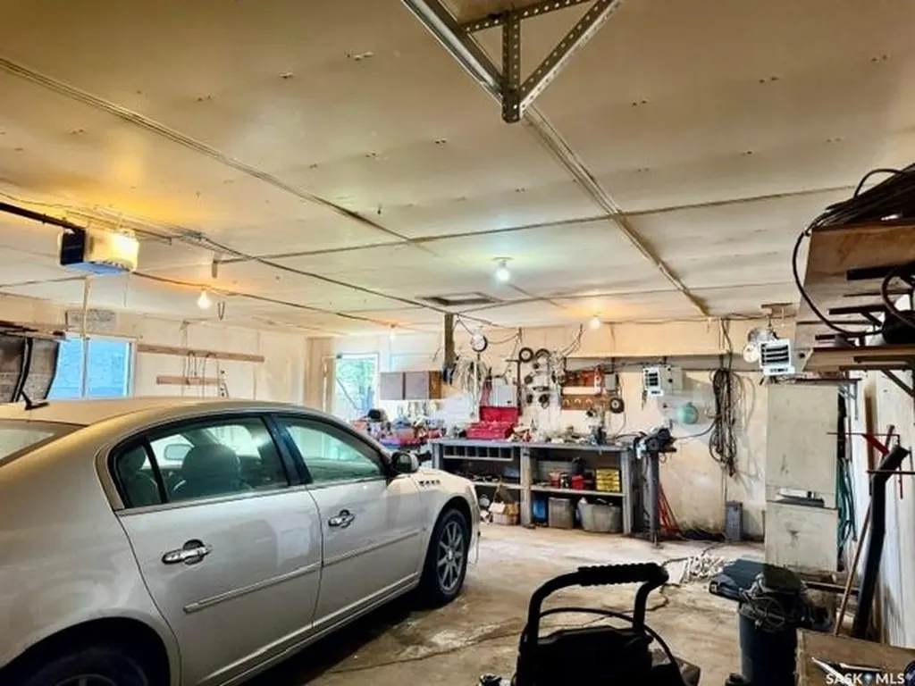 208 12th Street Humboldt SK S0K 2A0