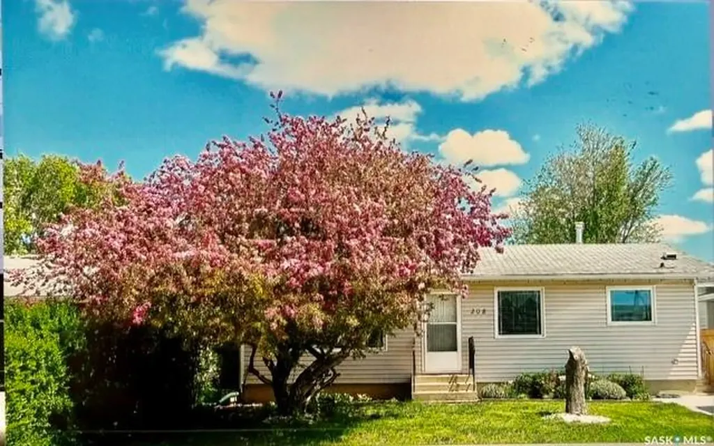 208 12th Street Humboldt SK S0K 2A0