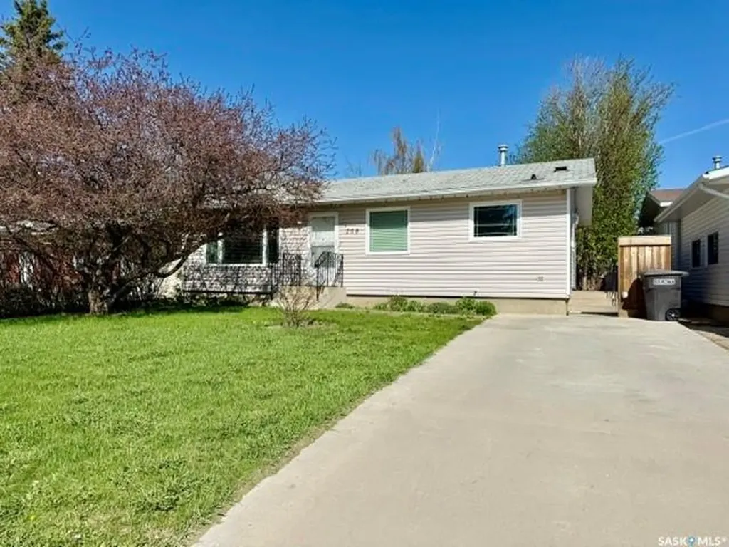 208 12th Street Humboldt SK S0K 2A0