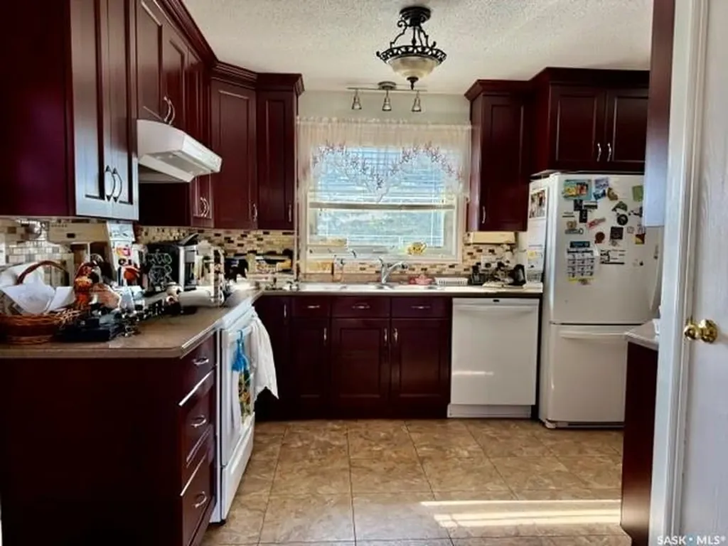 208 12th Street Humboldt SK S0K 2A0