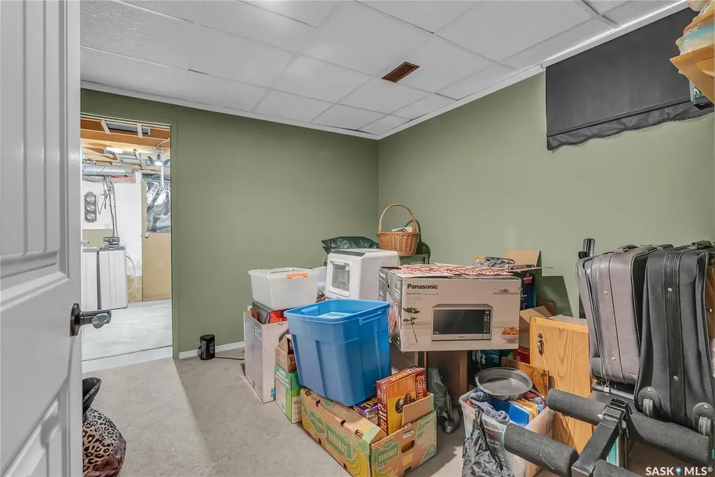 231 Benesh Crescent Saskatoon SK S7K 6L5