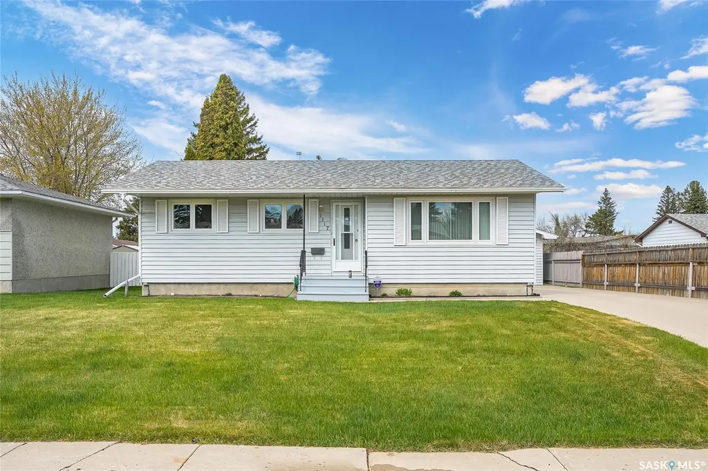 1117 Y Avenue N Saskatoon SK S7L 3L5
