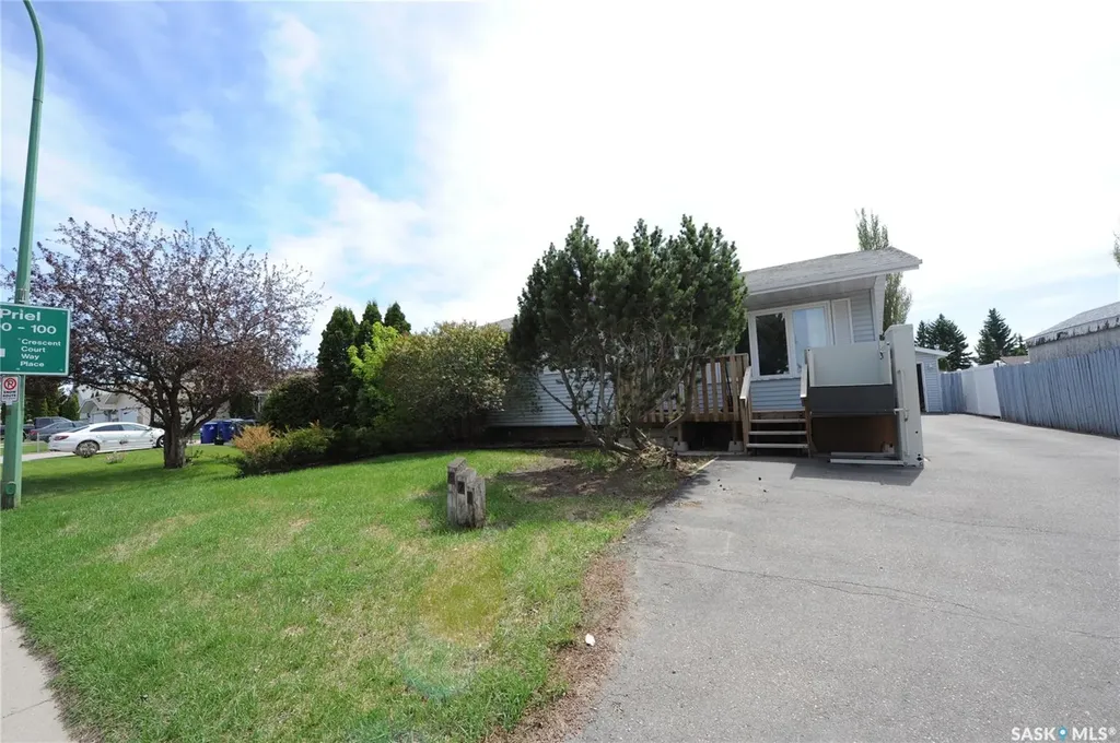 571 Pendygrasse Road Saskatoon SK S7M 5P6