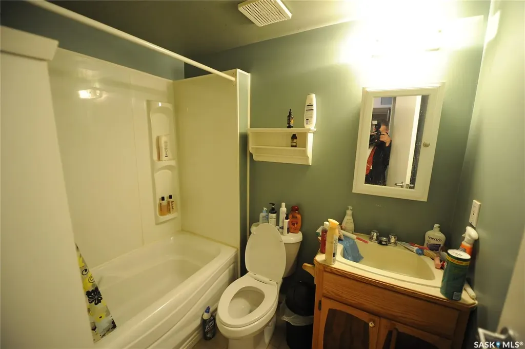 571 Pendygrasse Road Saskatoon SK S7M 5P6