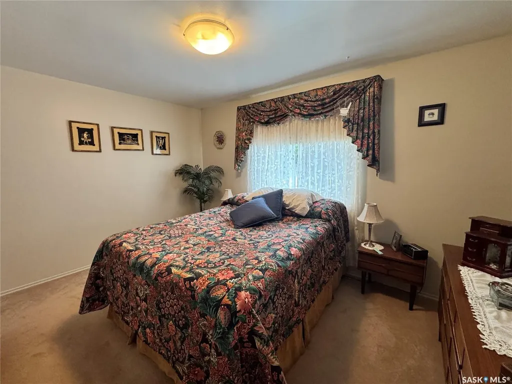 423 7th Avenue W Biggar SK S0K 0M0