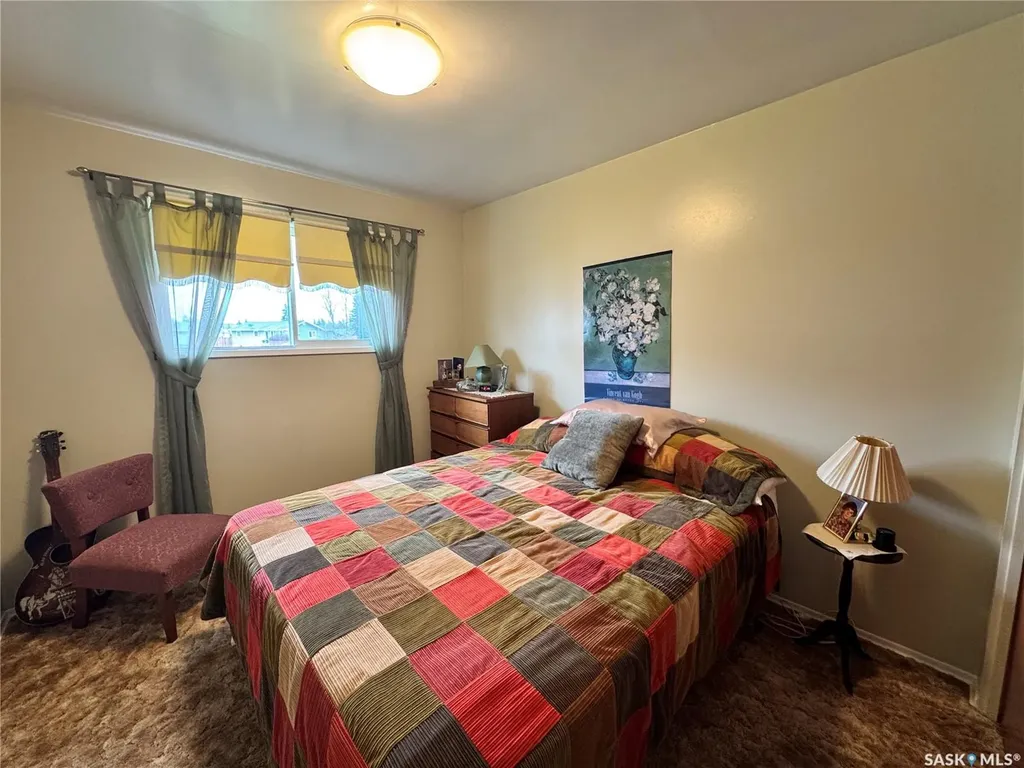 423 7th Avenue W Biggar SK S0K 0M0