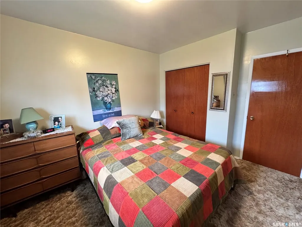 423 7th Avenue W Biggar SK S0K 0M0