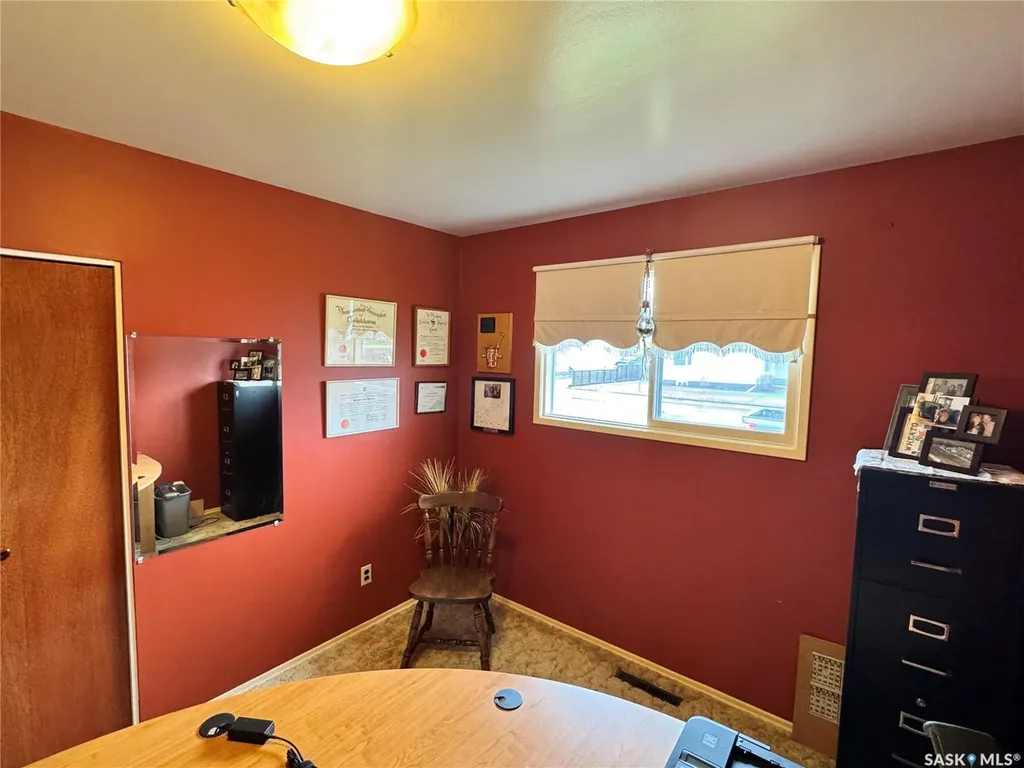 423 7th Avenue W Biggar SK S0K 0M0