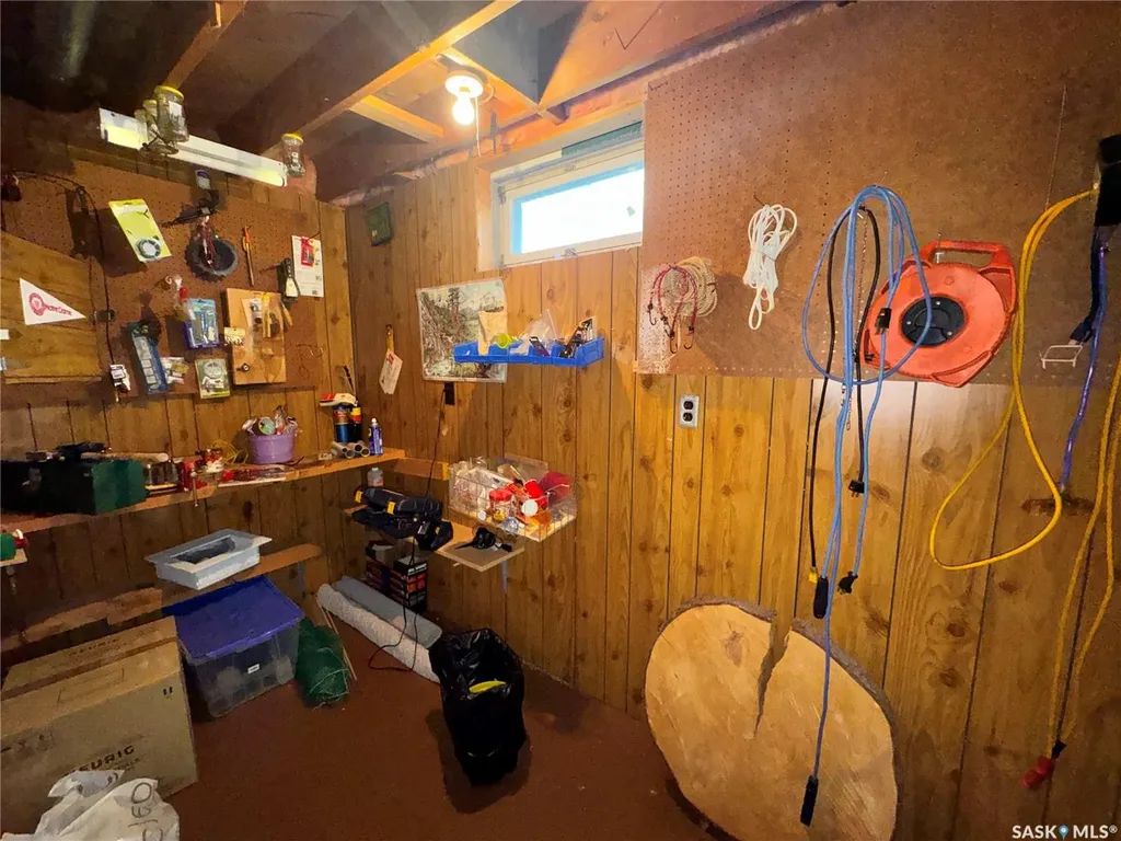 423 7th Avenue W Biggar SK S0K 0M0