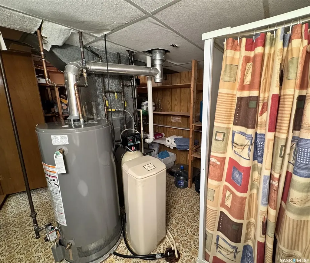 423 7th Avenue W Biggar SK S0K 0M0