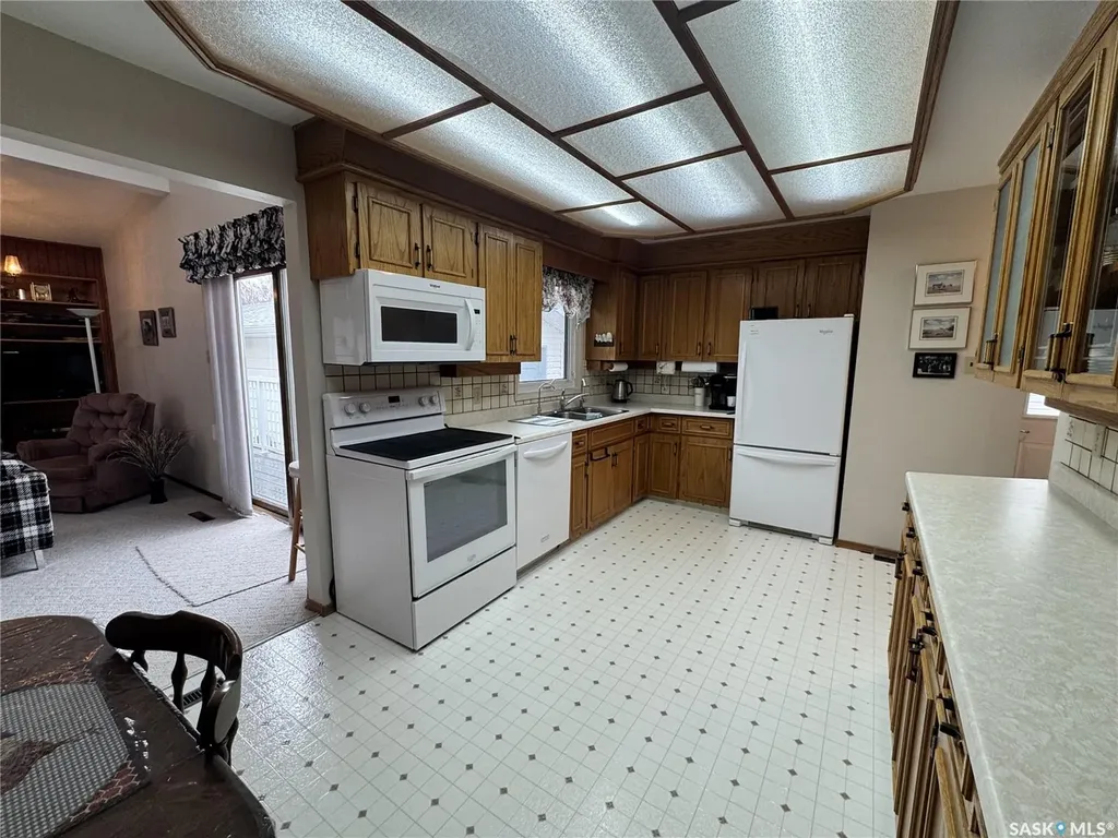 423 7th Avenue W Biggar SK S0K 0M0