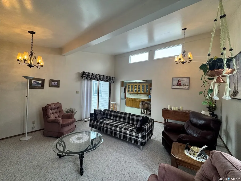 423 7th Avenue W Biggar SK S0K 0M0
