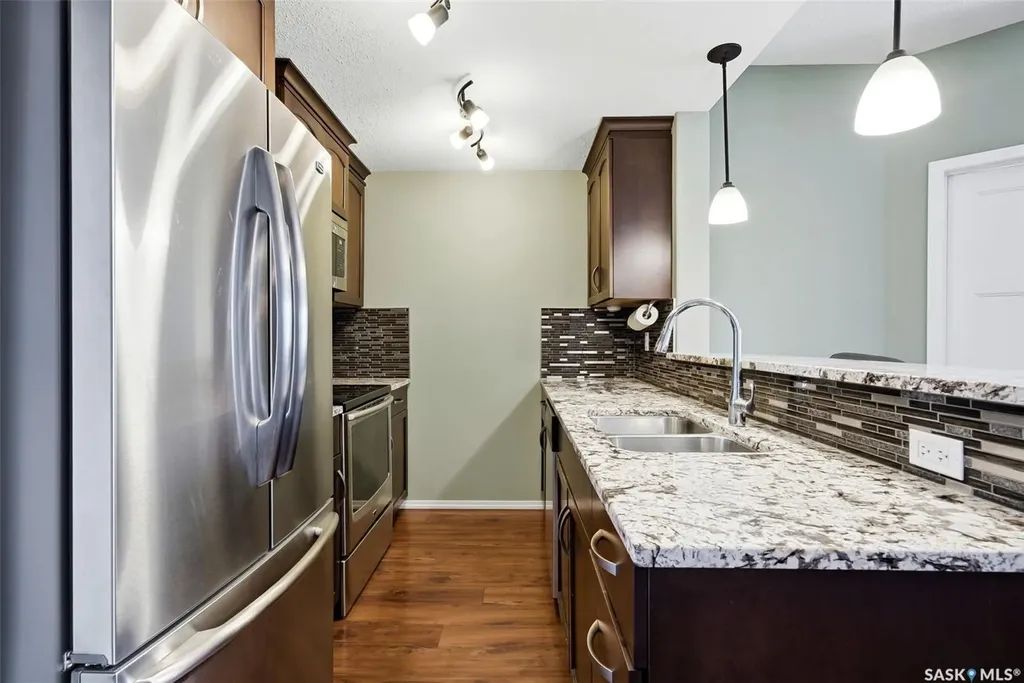1220 Blackfoot Drive Regina SK S4S 6T2