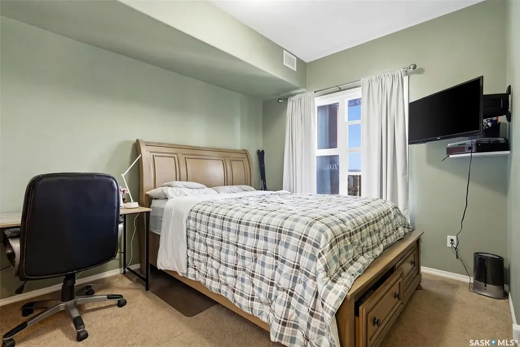 1220 Blackfoot Drive Regina SK S4S 6T2